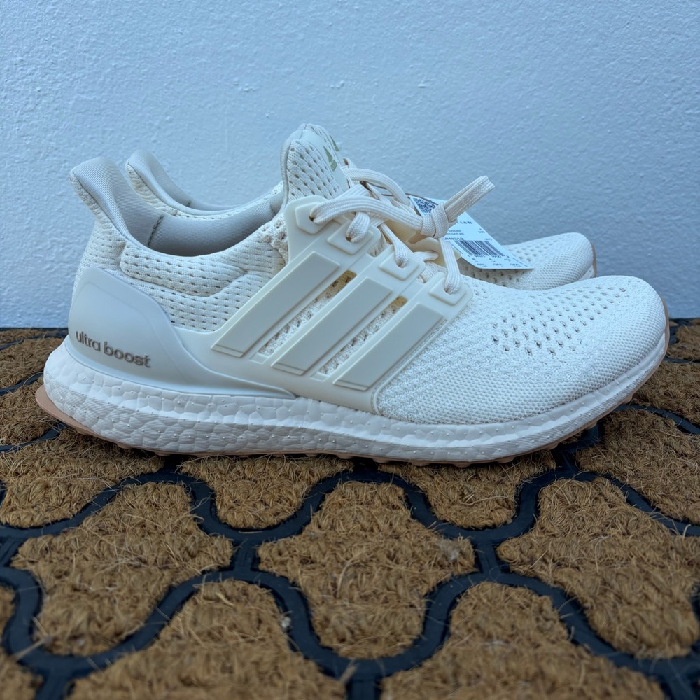 Adidas Ultraboost 1.0 Alumina Cyber Metallic Women Running Shoes Size 9.5 JH9212